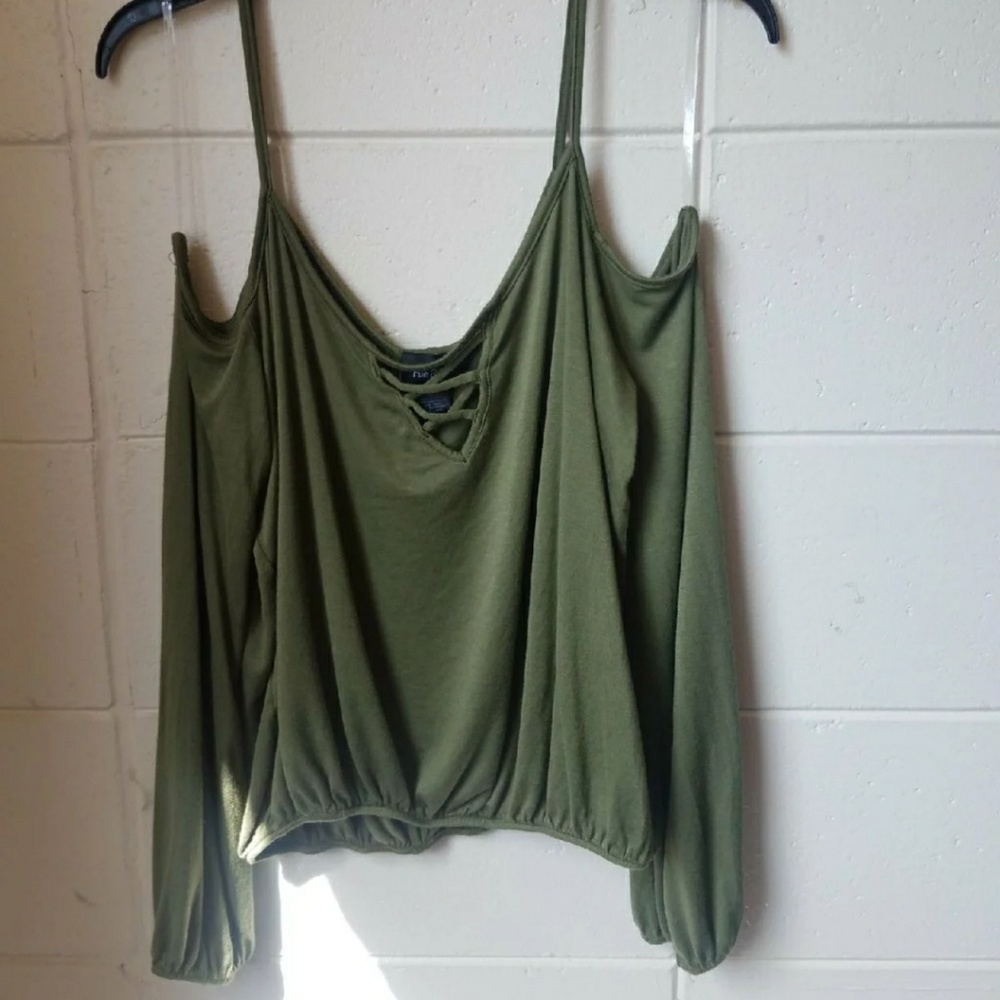 Cold Shoulder Top - Picture 2 of 4